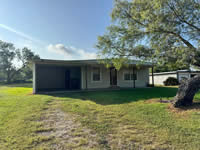 1505 N. Henry, Cuero, TX 77954