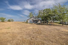 2126 Simecek Rd, Yorktown, TX 78164