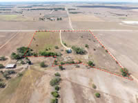 2126 Simecek Rd, Yorktown, TX 78164