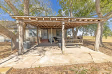 2126 Simecek Rd, Yorktown, TX 78164