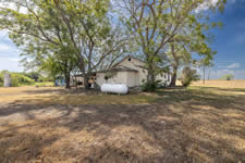 2126 Simecek Rd, Yorktown, TX 78164
