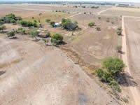 2126 Simecek Rd, Yorktown, TX 78164