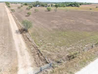 2126 Simecek Rd, Yorktown, TX 78164