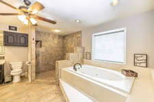 246 Royal Oaks #1, Yorktown, TX 78164