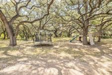 246 Royal Oaks #1, Yorktown, TX 78164