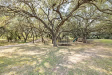 246 Royal Oaks #1, Yorktown, TX 78164
