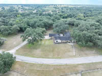 246 Royal Oaks #1, Yorktown, TX 78164