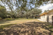 246 Royal Oaks #1, Yorktown, TX 78164