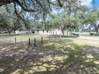 246 Royal Oaks #1, Yorktown, TX 78164