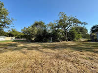 305 N. Riedel, Yorktown, TX 78164