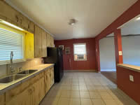 607 Lavaca, Cuero, TX 77954