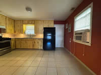607 Lavaca, Cuero, TX 77954