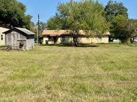 654 E. Seventh St, Yorktown, TX 78164