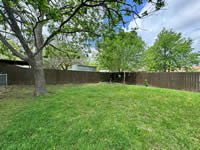 807 W. Tenth St., Yorktown, TX 78164