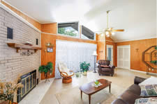 94 Crestview Rd., Yorktown, TX 78164