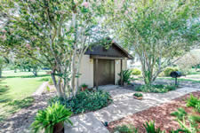 94 Crestview Rd., Yorktown, TX 78164