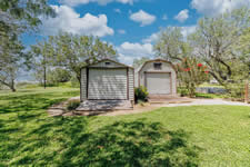 94 Crestview Rd., Yorktown, TX 78164